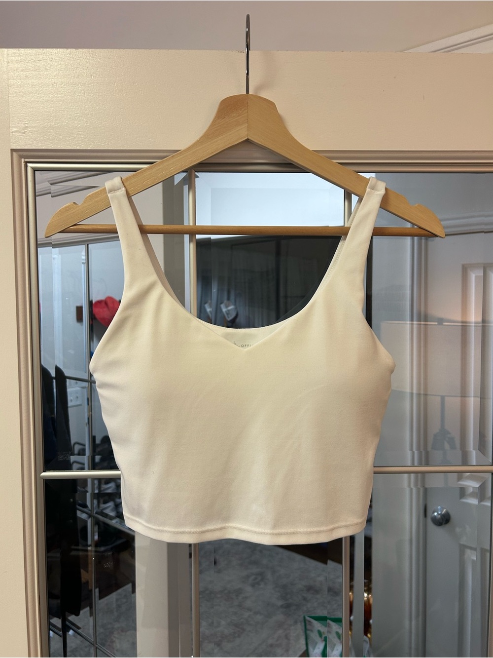 OFFLINE Women’s White Crop Tank Top w/ built in padded bra- Worn once